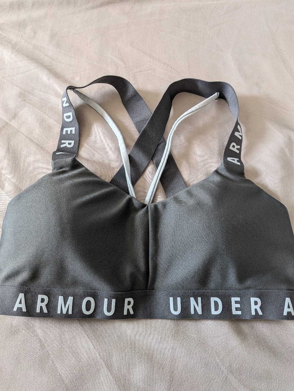 Under Armour Sports Bra Size Small